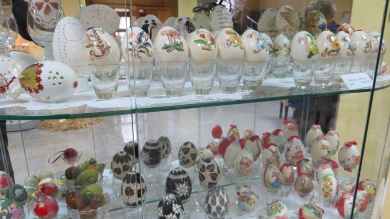 IZLOŽBA PISANICA OD CVJETNICE